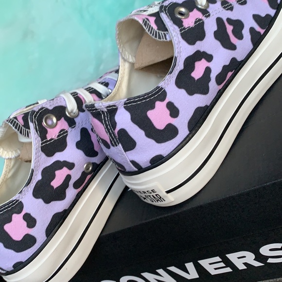 Converse Leopard Print platform sneakers- NWOB - Picture 13 of 14